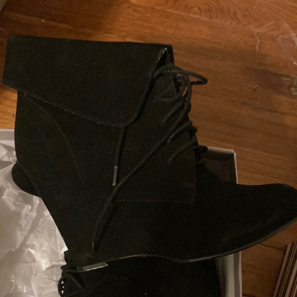 Woman’s high heels and flats worn once my wife bought more